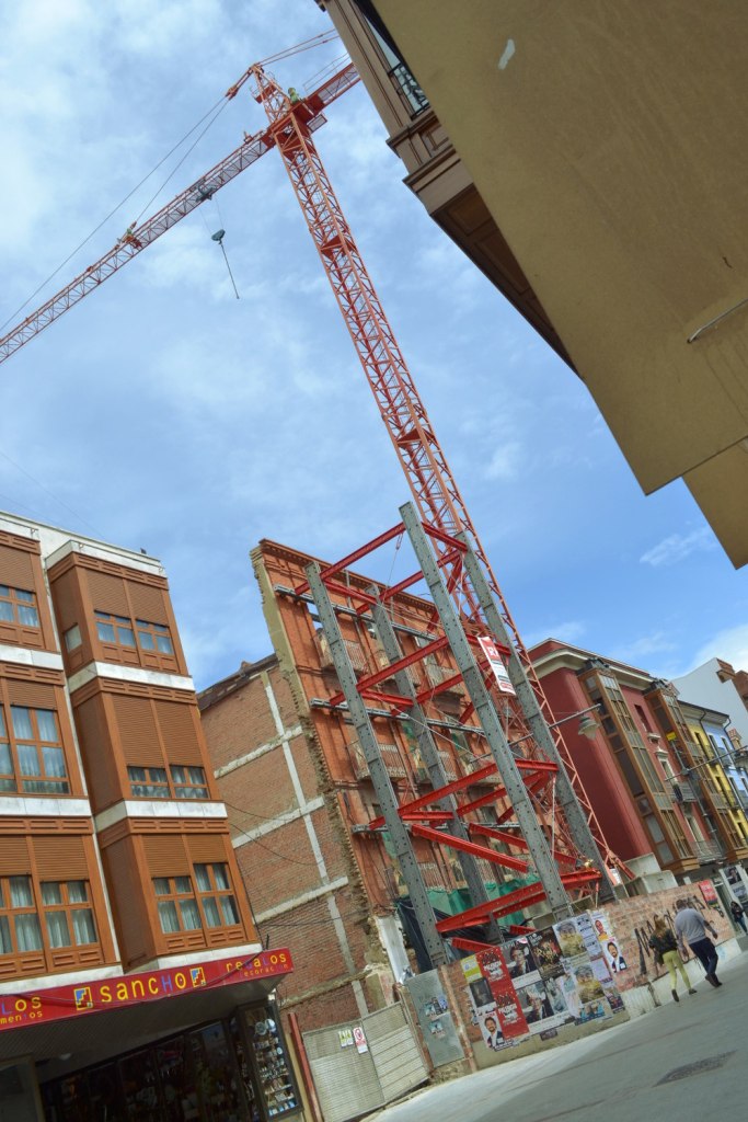 Реконструкция на улице Майор