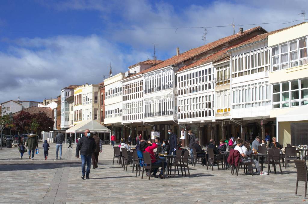 На площади Испании в Агиларе