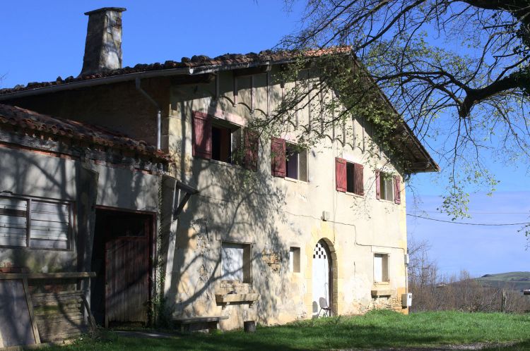 Заброшенный дом в Пагоэте.