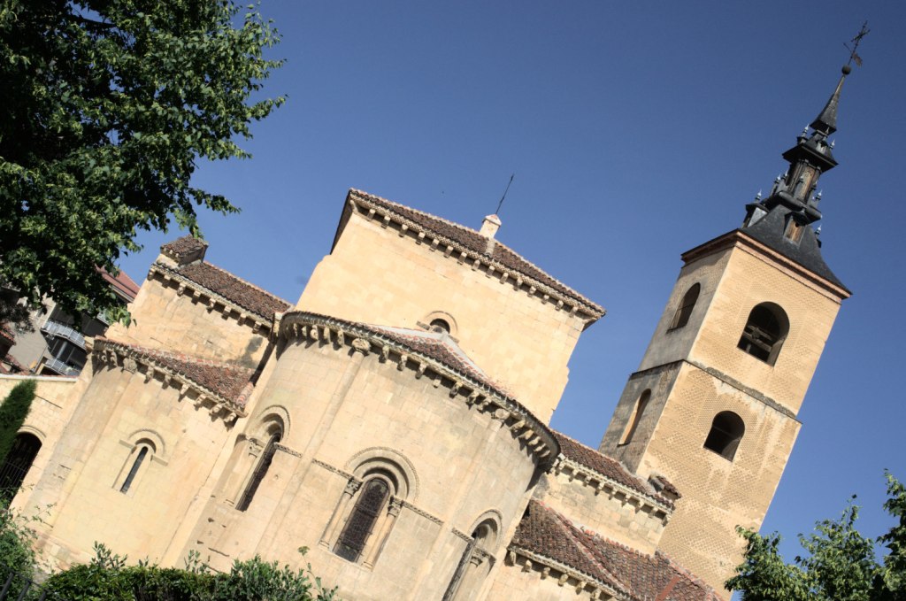 Exterior de la iglesia de San Millán