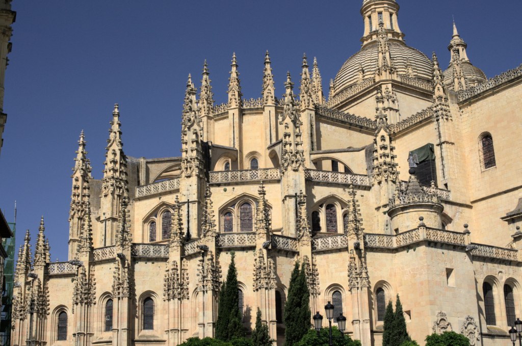 Pináculos de la catedral de Segovia