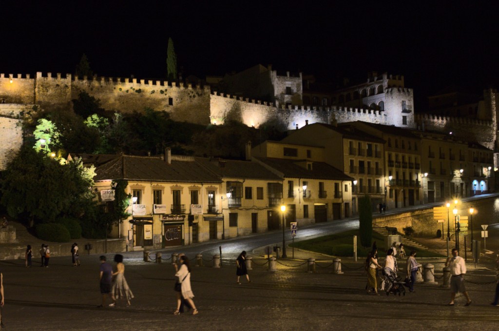 Iluminación de la muralla defensiva