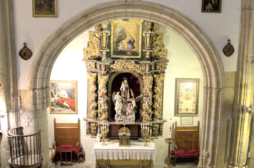 Часть интерьера церкви