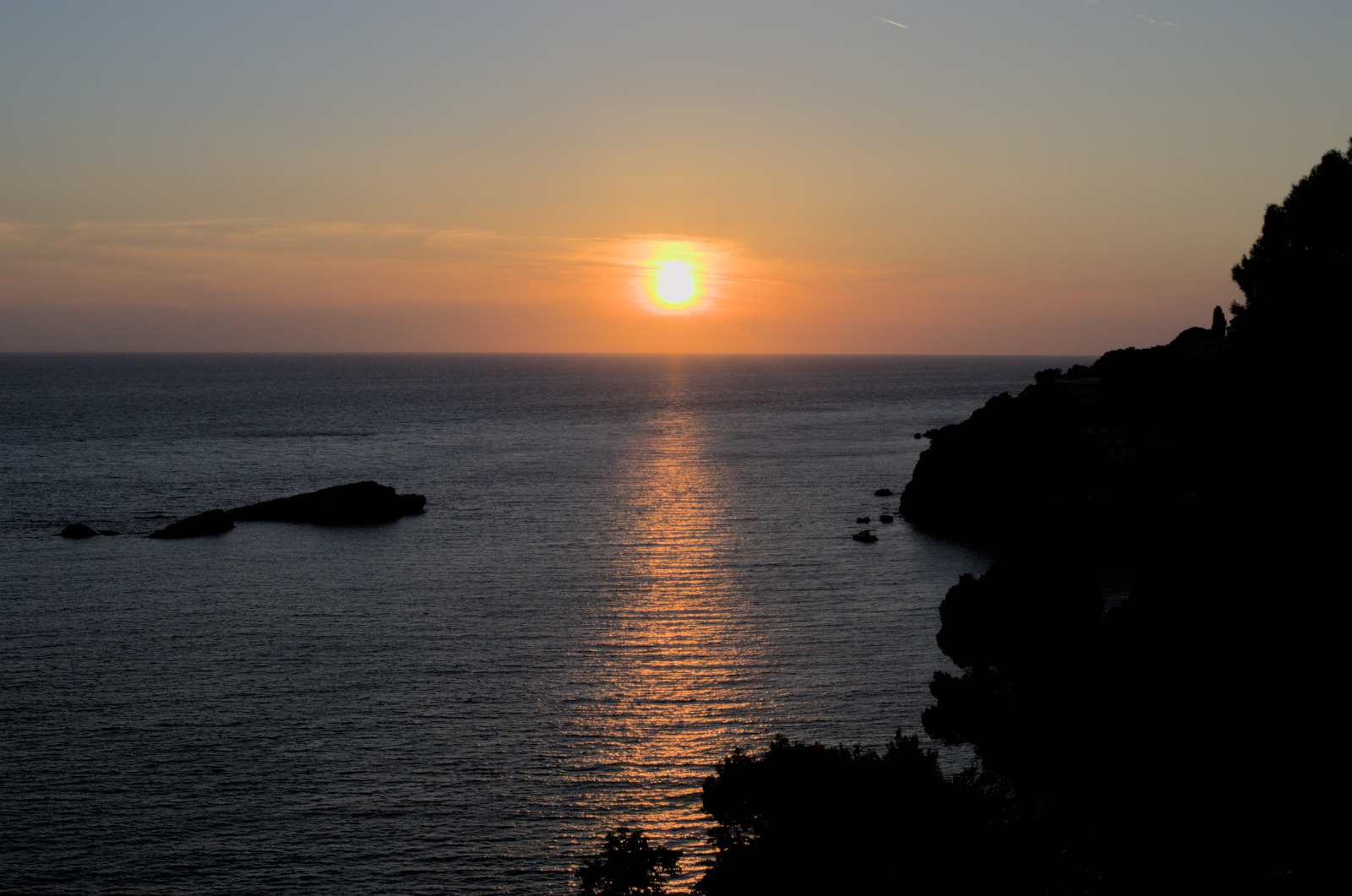 Закат над морем