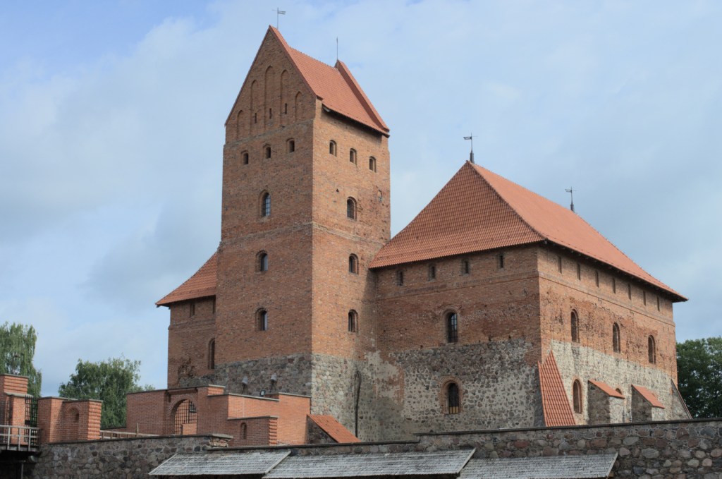 Башни замка